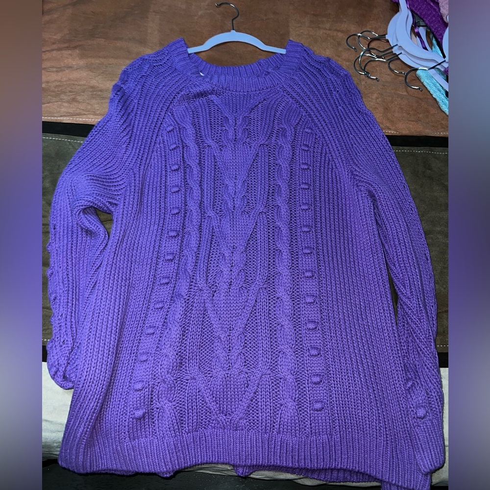 Women’s Lane Bryant long-Sleeve crew neck sweater, purple, size 22/24